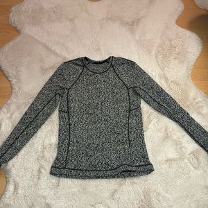 Lululemon long sleeve running top